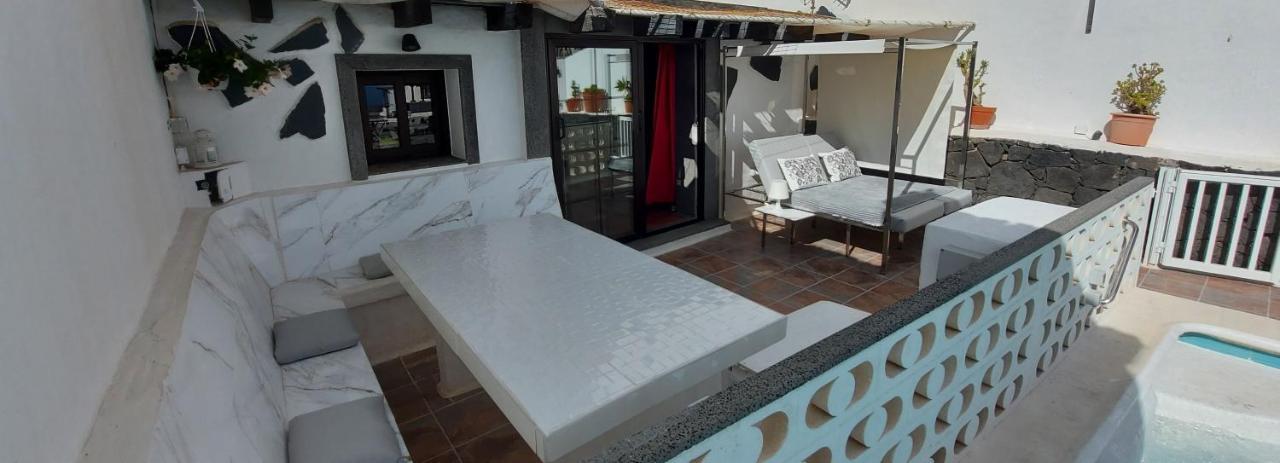 Aloelux Villa !! - Private Villa With Pool , Jacuzzi, Cinema, Massage ,Wonderful View, Art Desing Villa Tías Eksteriør bilde