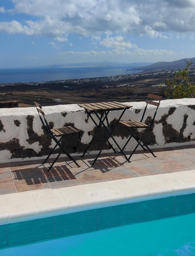 Aloelux Villa !! - Private Villa With Pool , Jacuzzi, Cinema, Massage ,Wonderful View, Art Desing Villa Tías Eksteriør bilde