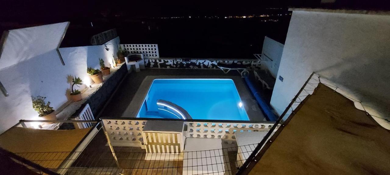 Aloelux Villa !! - Private Villa With Pool , Jacuzzi, Cinema, Massage ,Wonderful View, Art Desing Villa Tías Eksteriør bilde